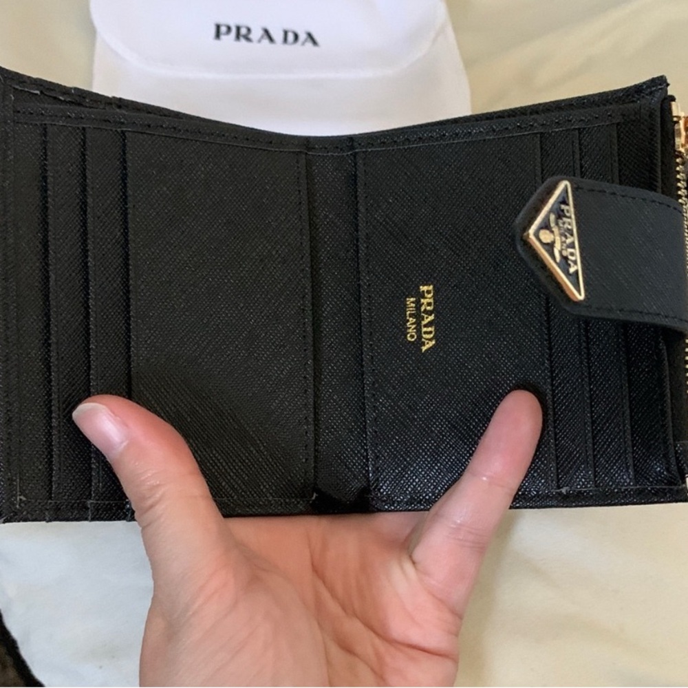 Prada Black Women's Wallet - Picture 3 of 8